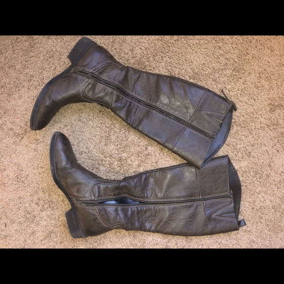 tall gray riding style boots - Picture 2 of 5